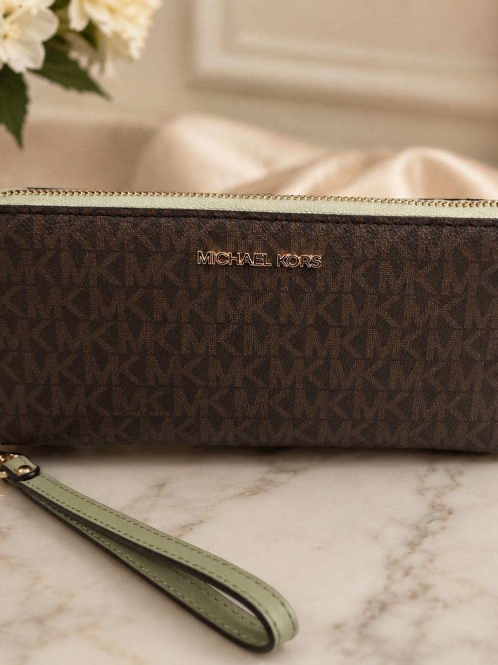 NWT Michael Kors Jet Set Travel Large Continental Wallet MK Brown/Light Sage